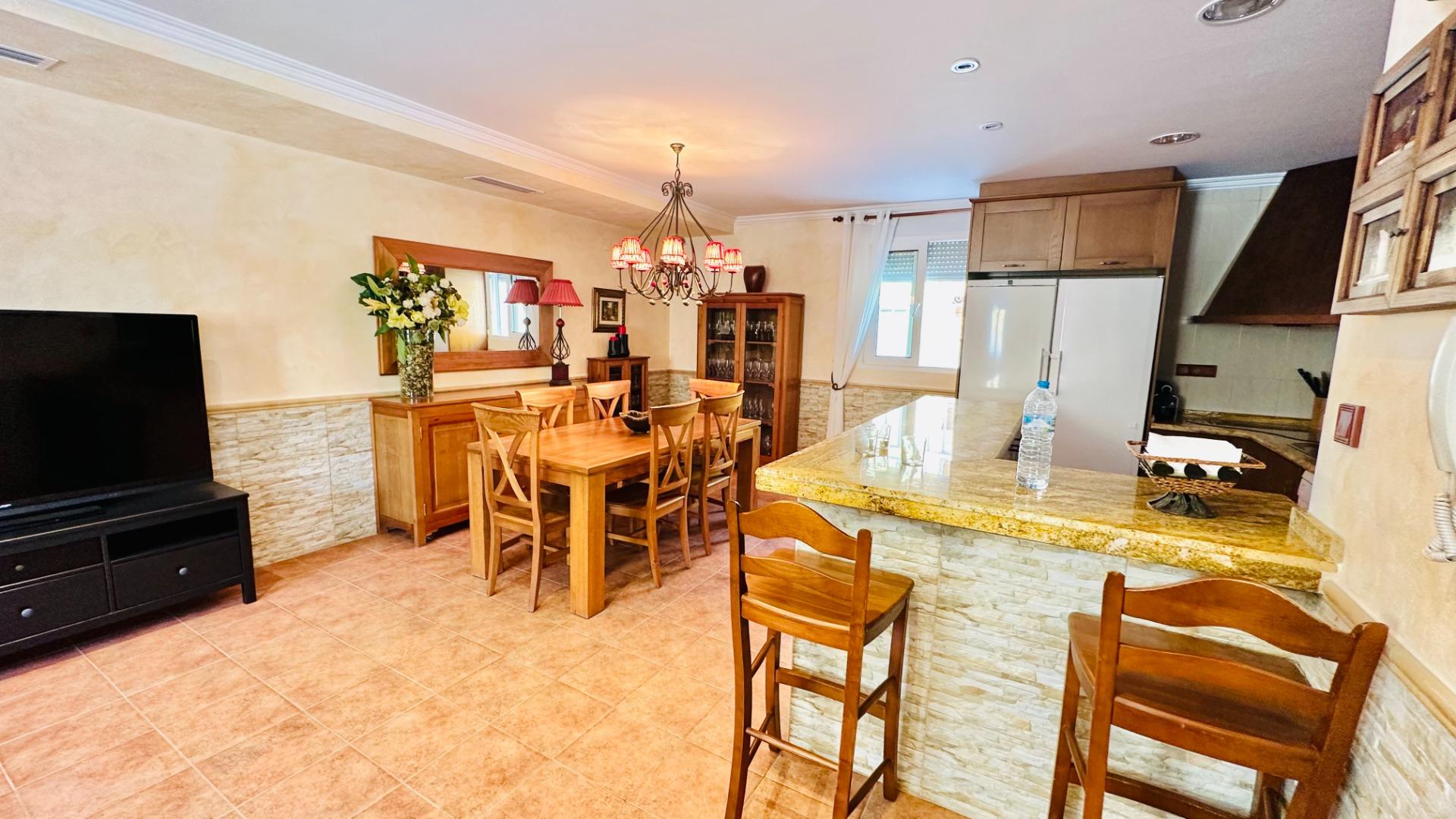 Dining area in villa for sale in Orihuela