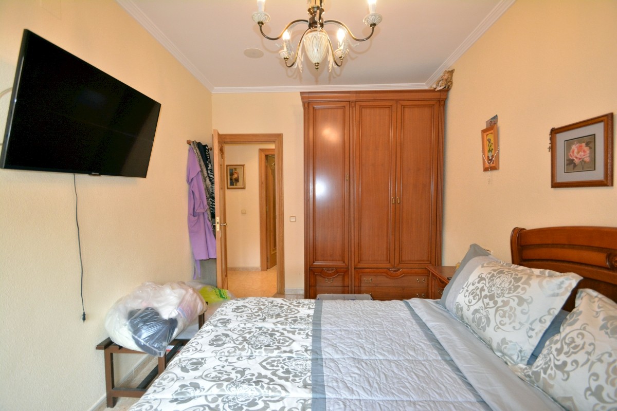 Bathroom in villa for sale in Guardamar del Segura