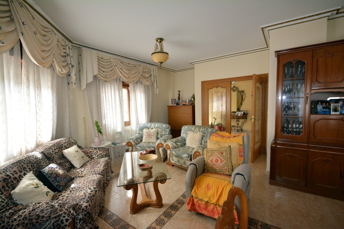 Exterior view in villa for sale in Guardamar del Segura