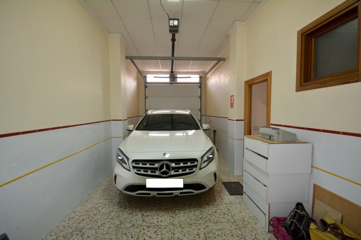 Bathroom in villa for sale in Guardamar del Segura