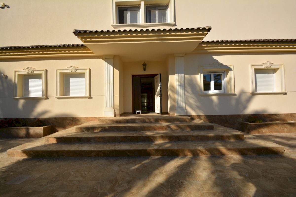 Living room in villa for sale in Orihuela Costa