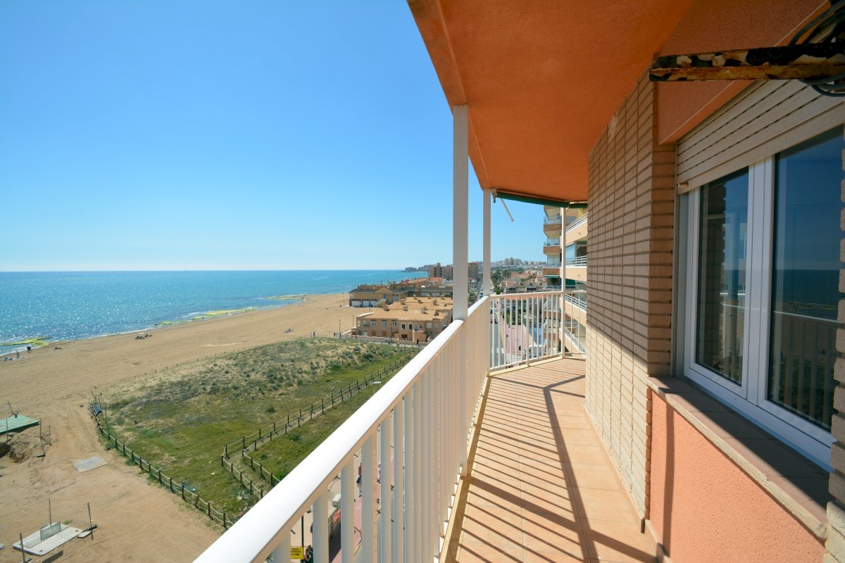 Kitchen in apartment for sale in Torrevieja