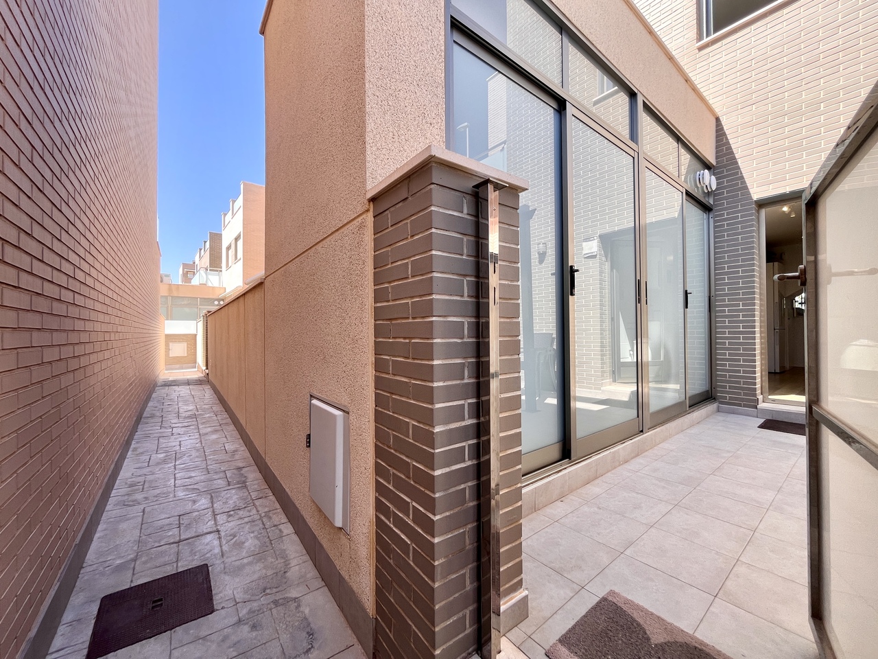 Living room in villa for sale in Torre de La Horadada