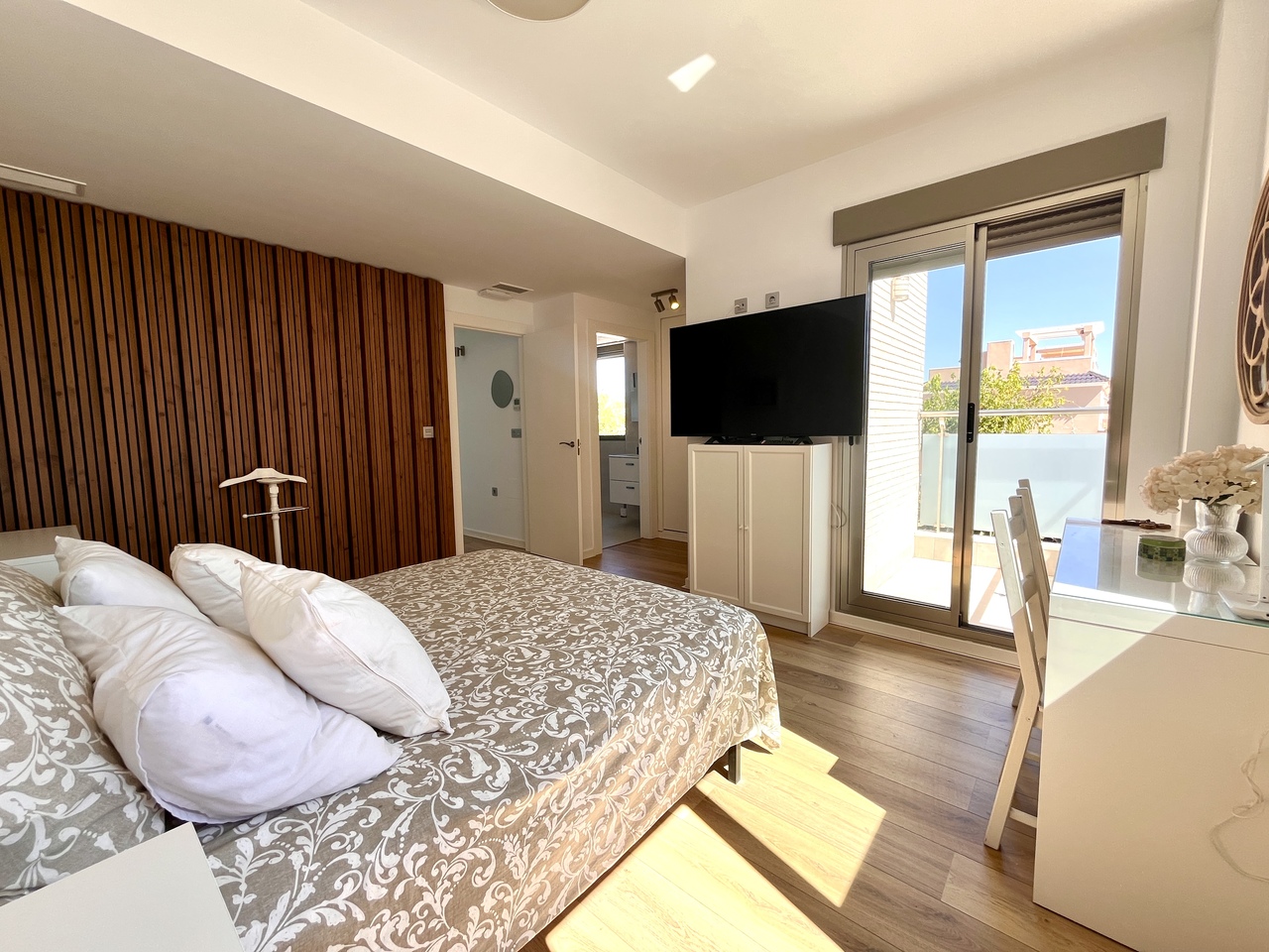 Dining area in villa for sale in Torre de La Horadada