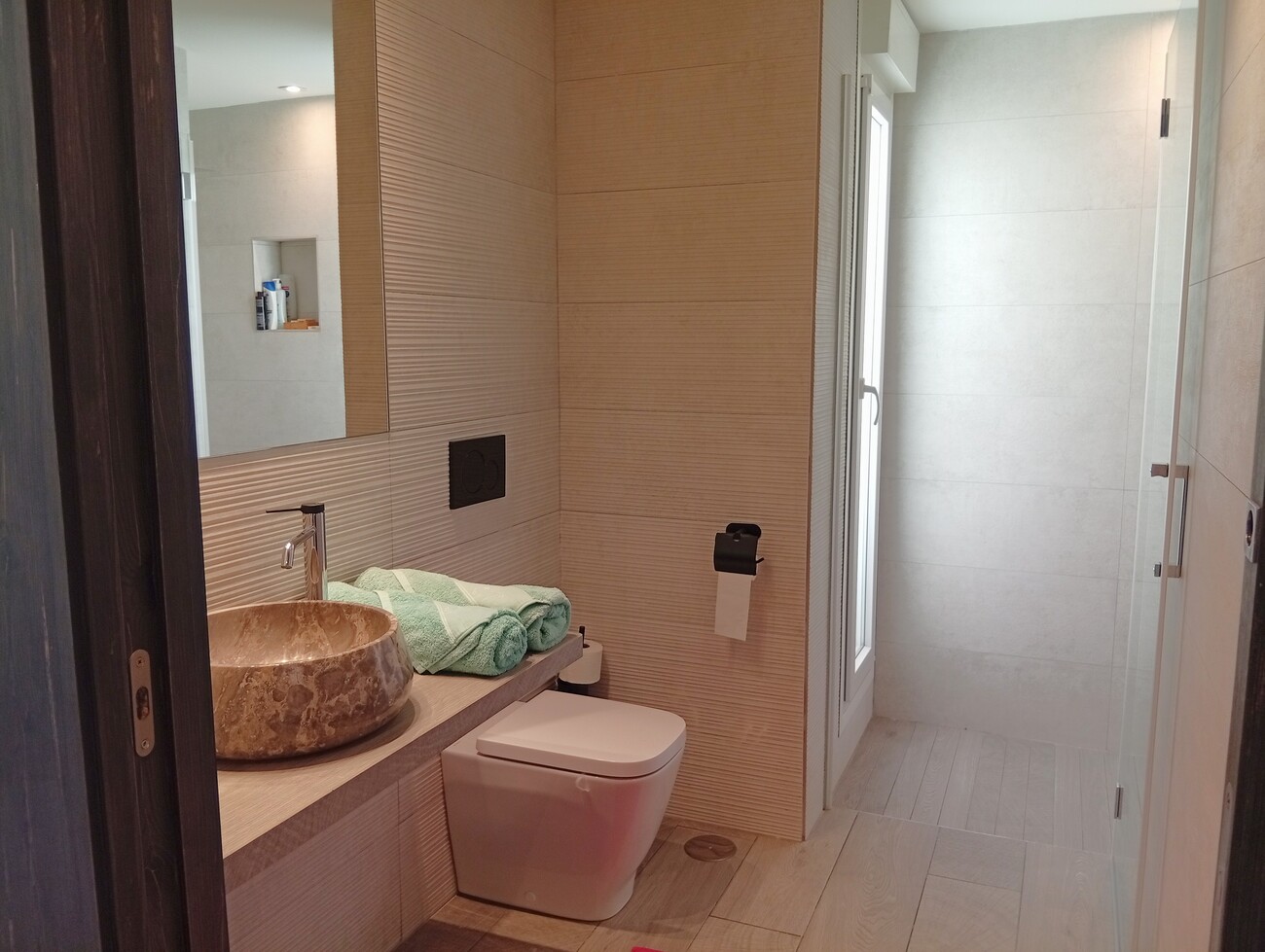 Bathroom in villa for sale in Algorfa