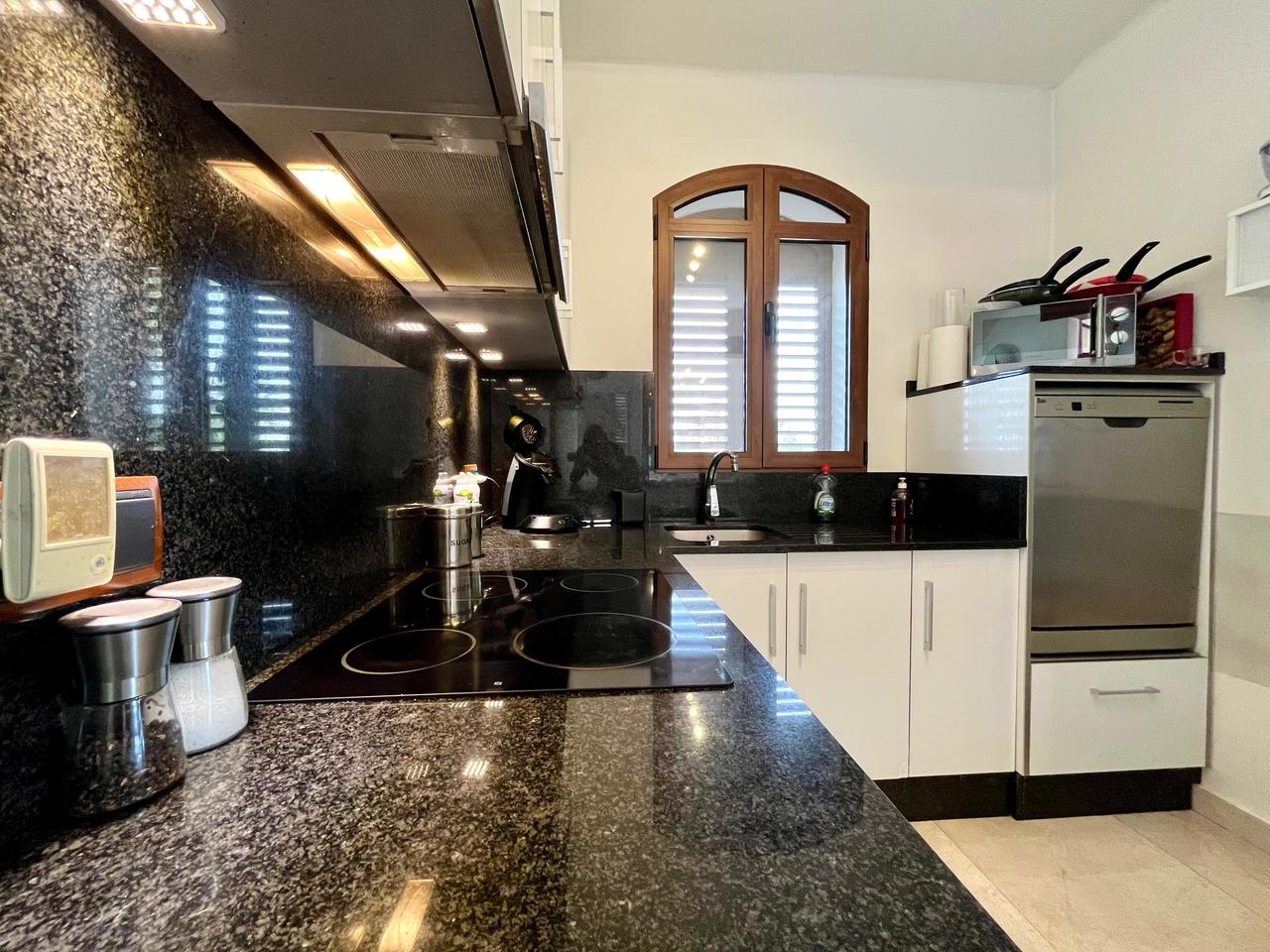 Terrace in villa for sale in Villamartin