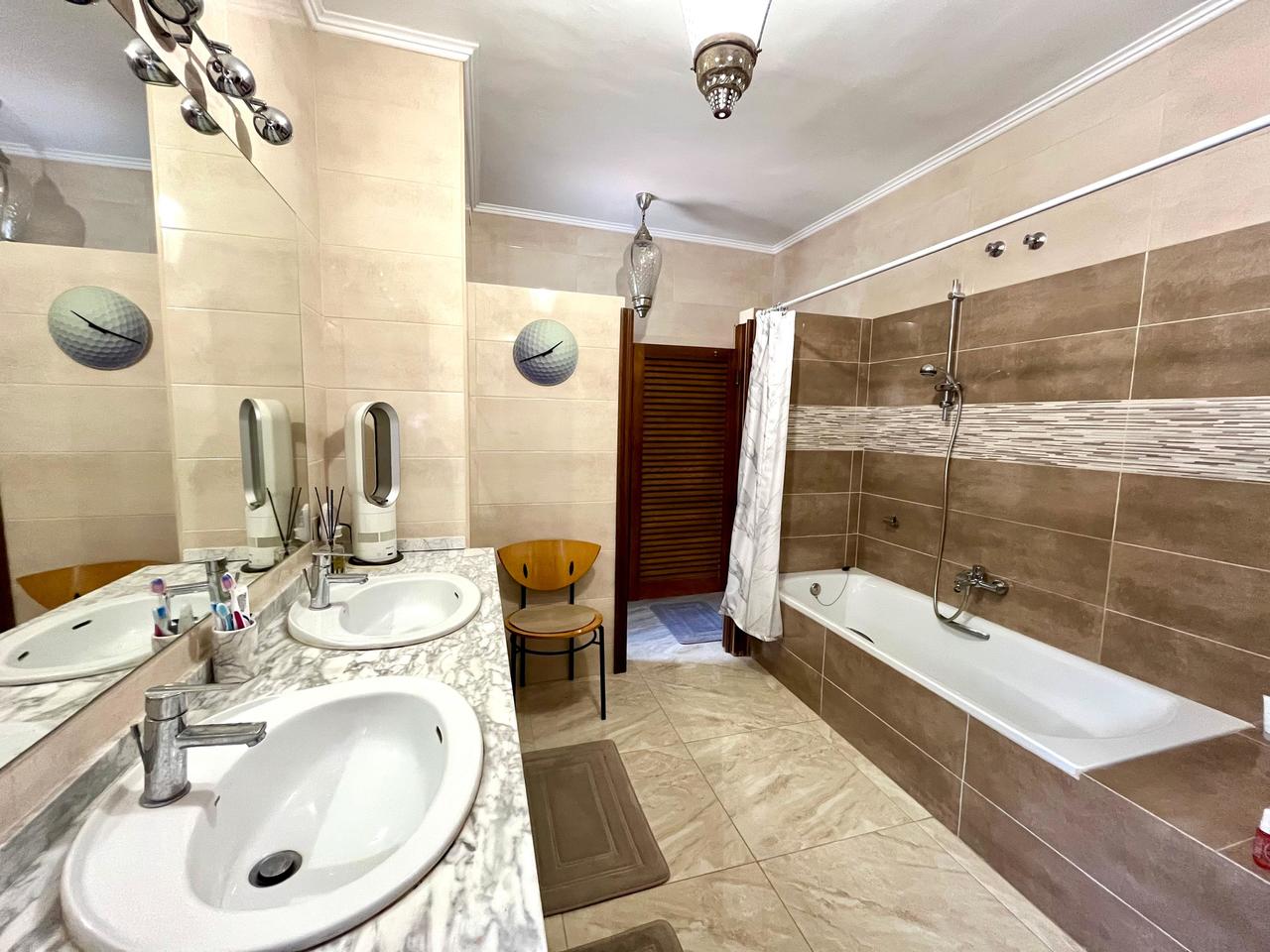 Kitchen in villa for sale in Villamartin