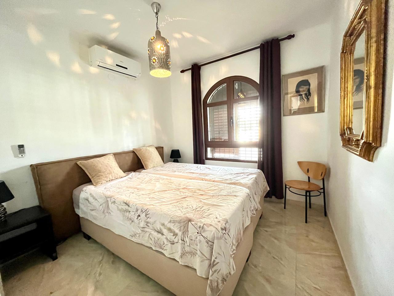 Bedroom in villa for sale in Villamartin
