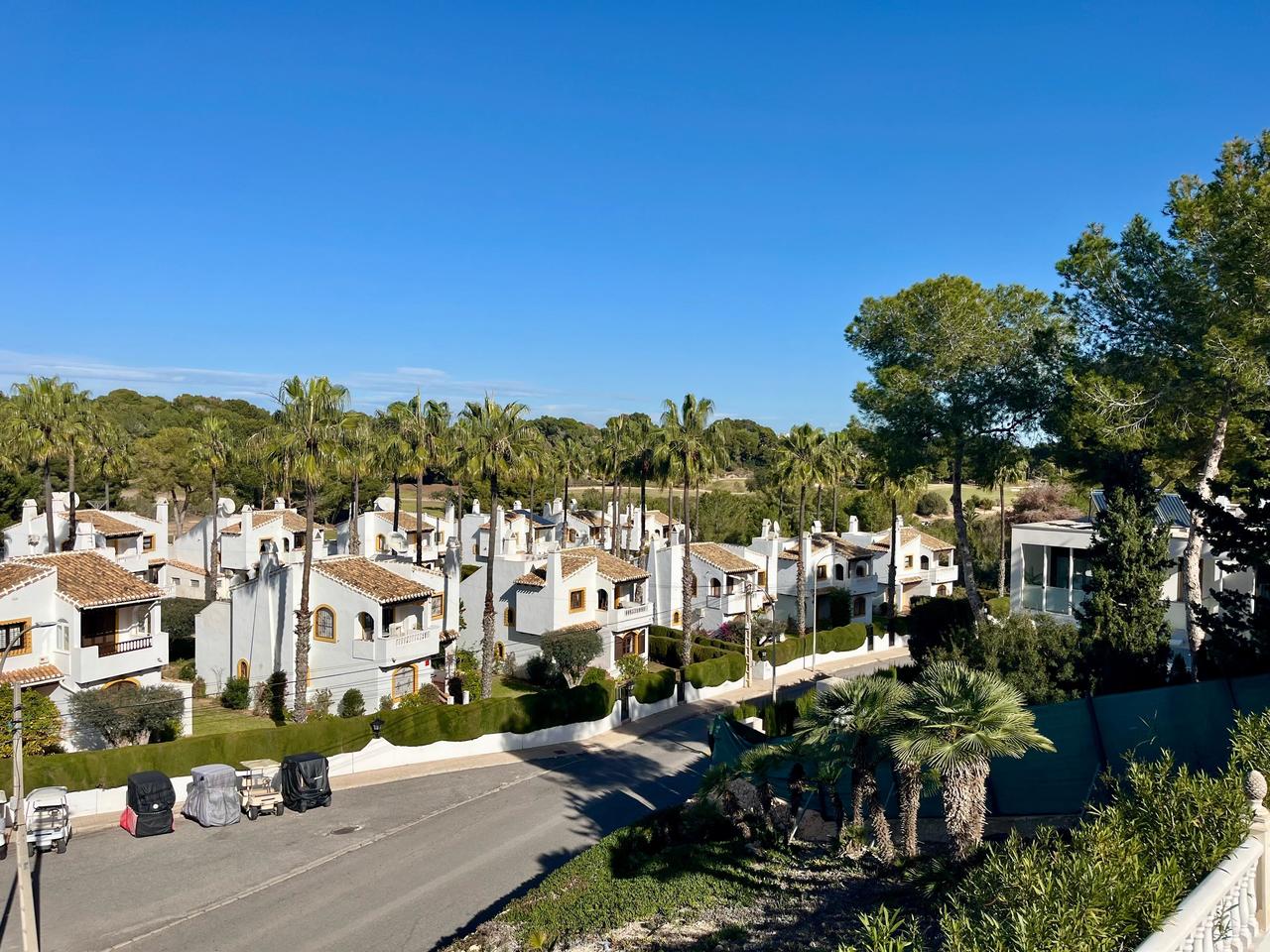 Terrace in villa for sale in Villamartin