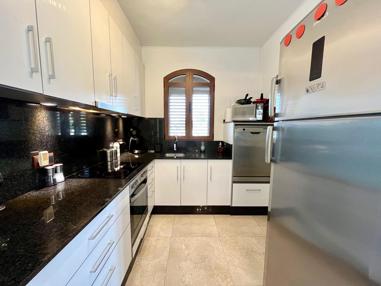 Pool area in villa for sale in Villamartin