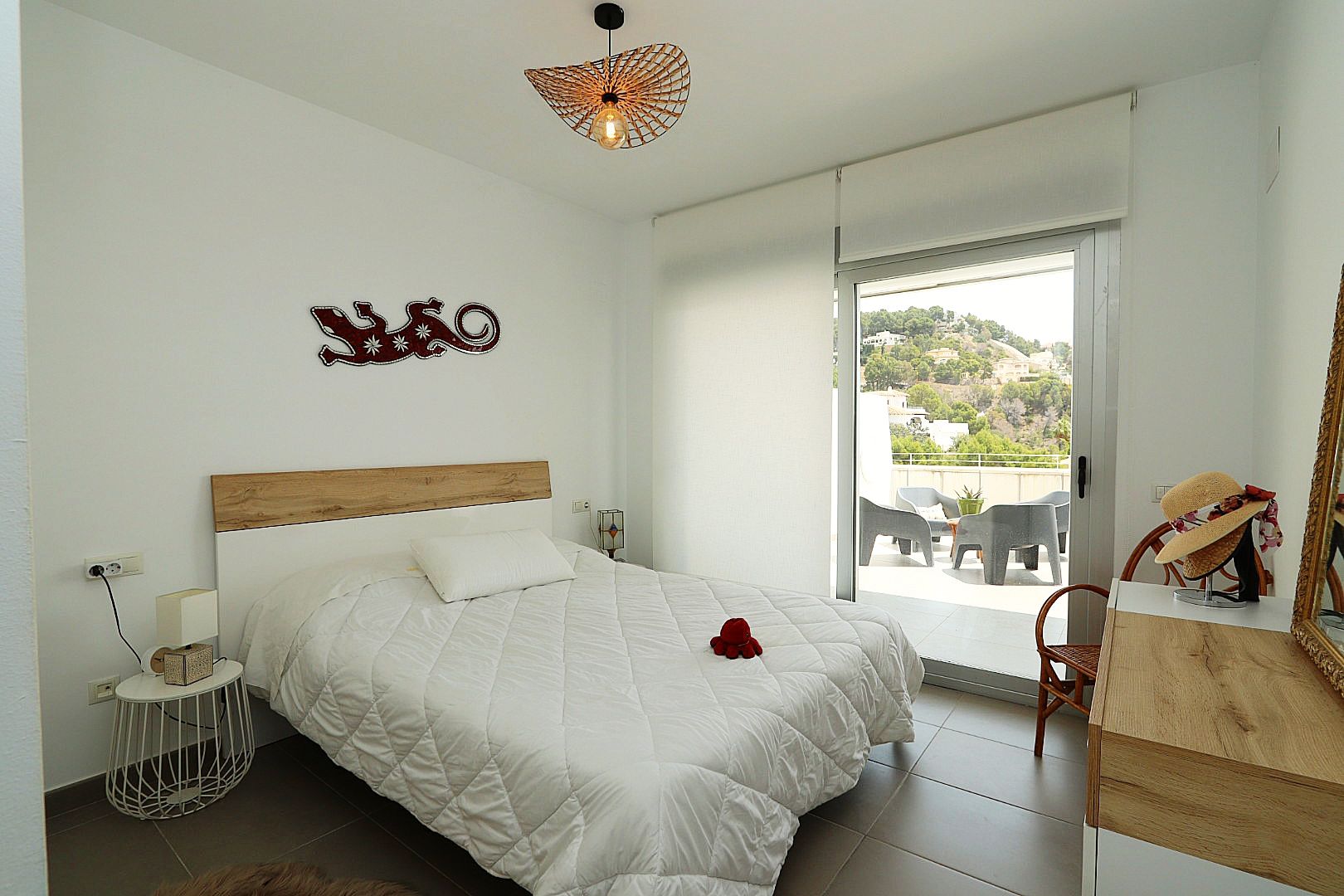 Bedroom in apartment for sale in Altea