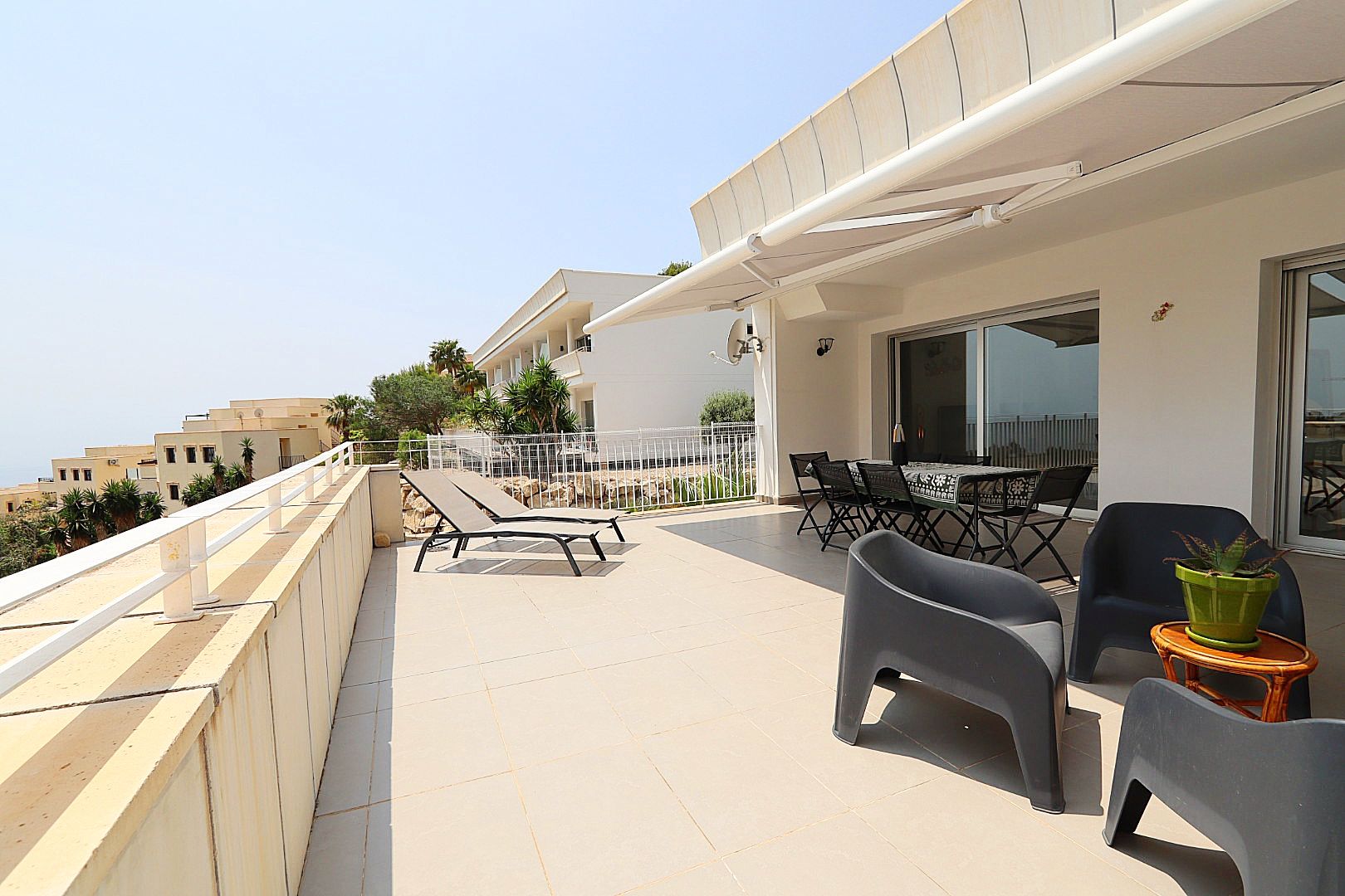 Pool area in apartment for sale in Altea