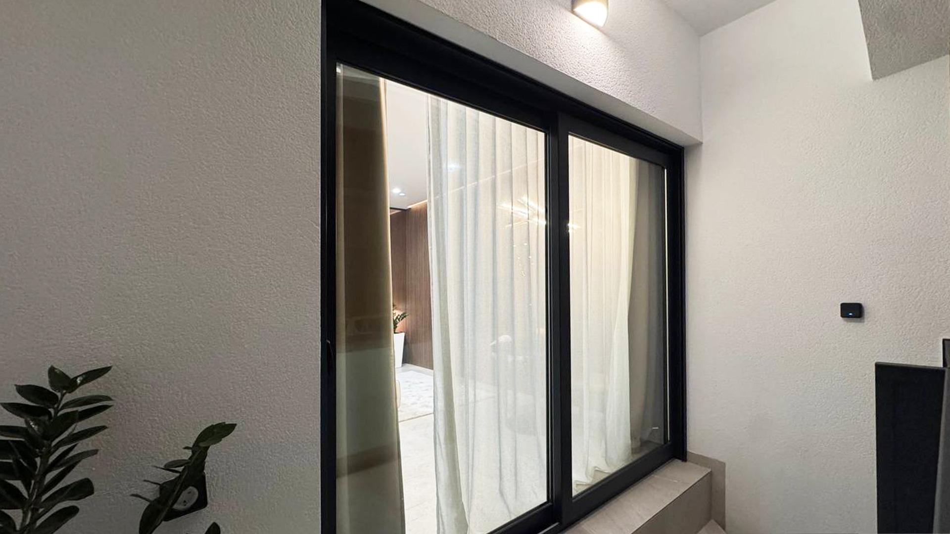 Terrace in apartment for sale in Torrevieja