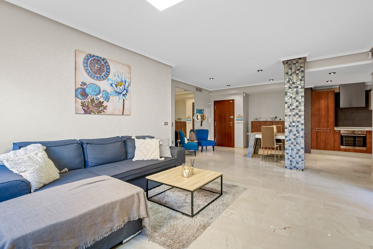 Dining area in apartment for sale in Cabo Roig