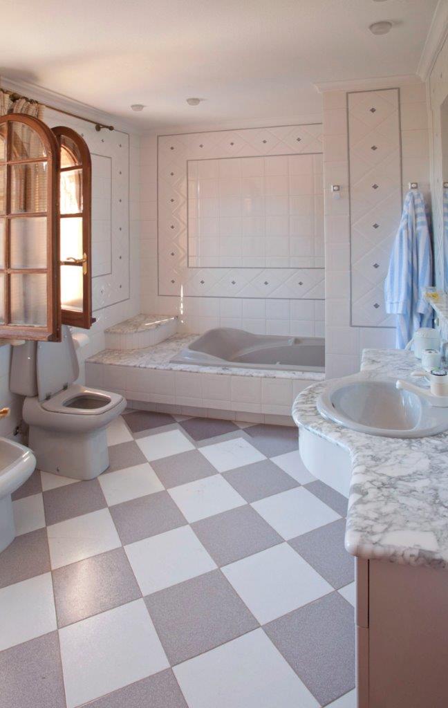 Living room in villa for sale in Orihuela Costa