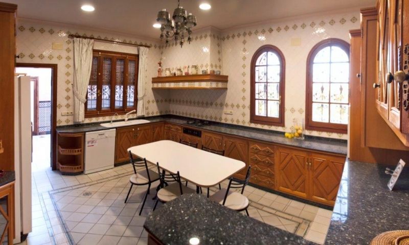 Terrace in villa for sale in Orihuela Costa