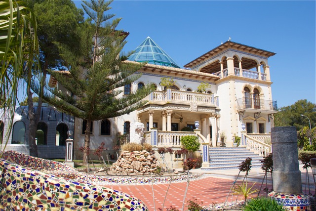Pool area in villa for sale in Orihuela Costa