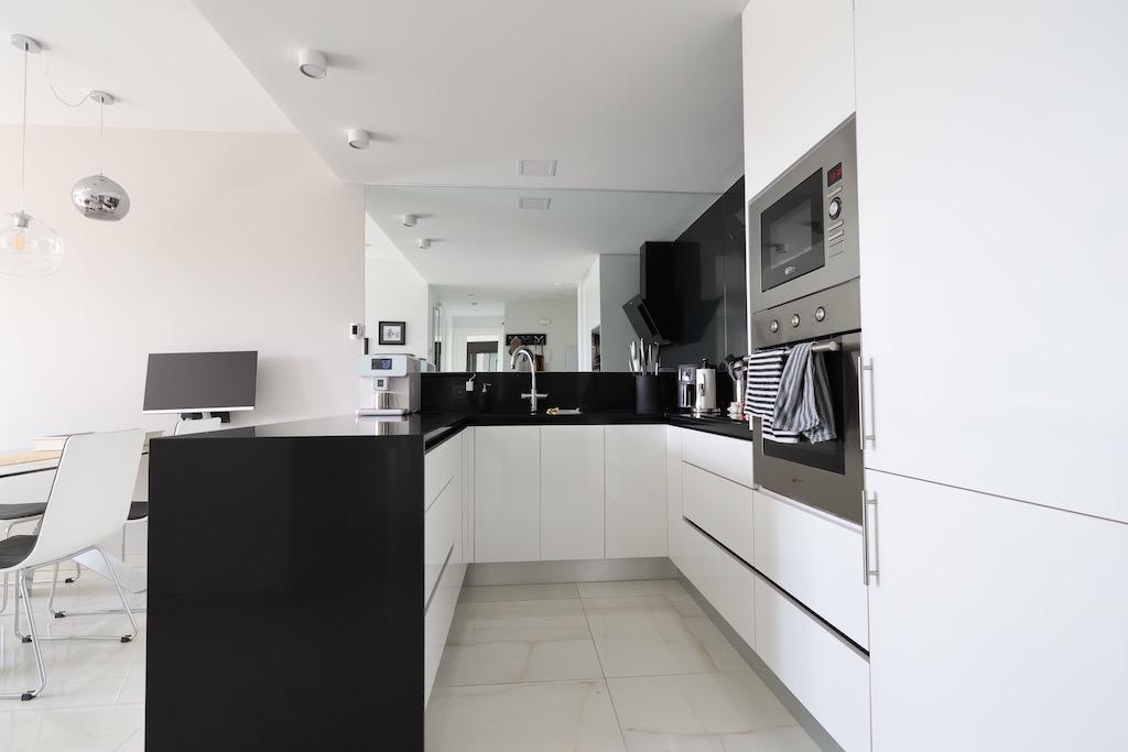 Kitchen in apartment for sale in Orihuela Costa