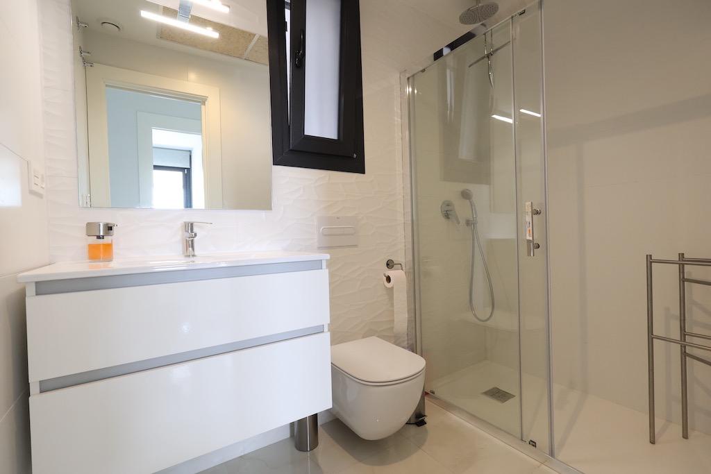 Bathroom in apartment for sale in Orihuela Costa