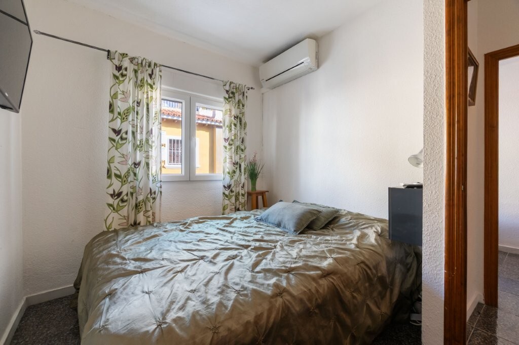 Master bedroom in terraced for sale in Torrevieja