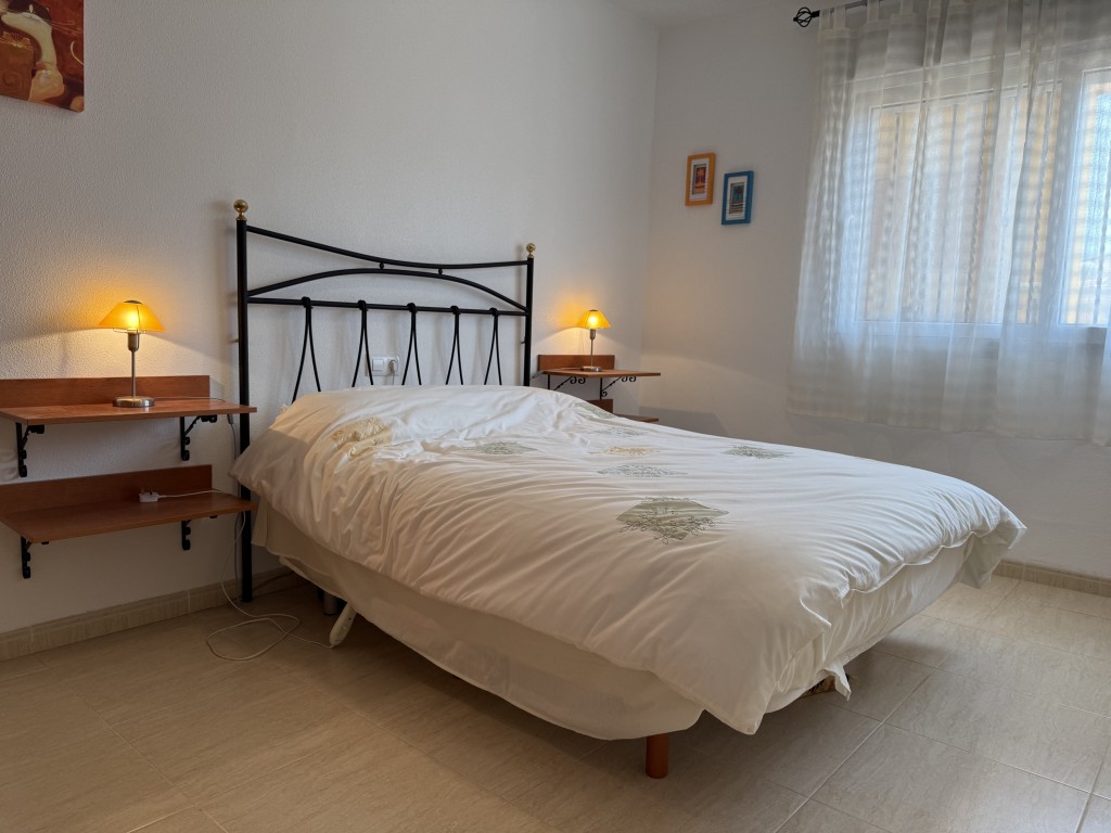 Bedroom in bungalow for sale in La Puebla