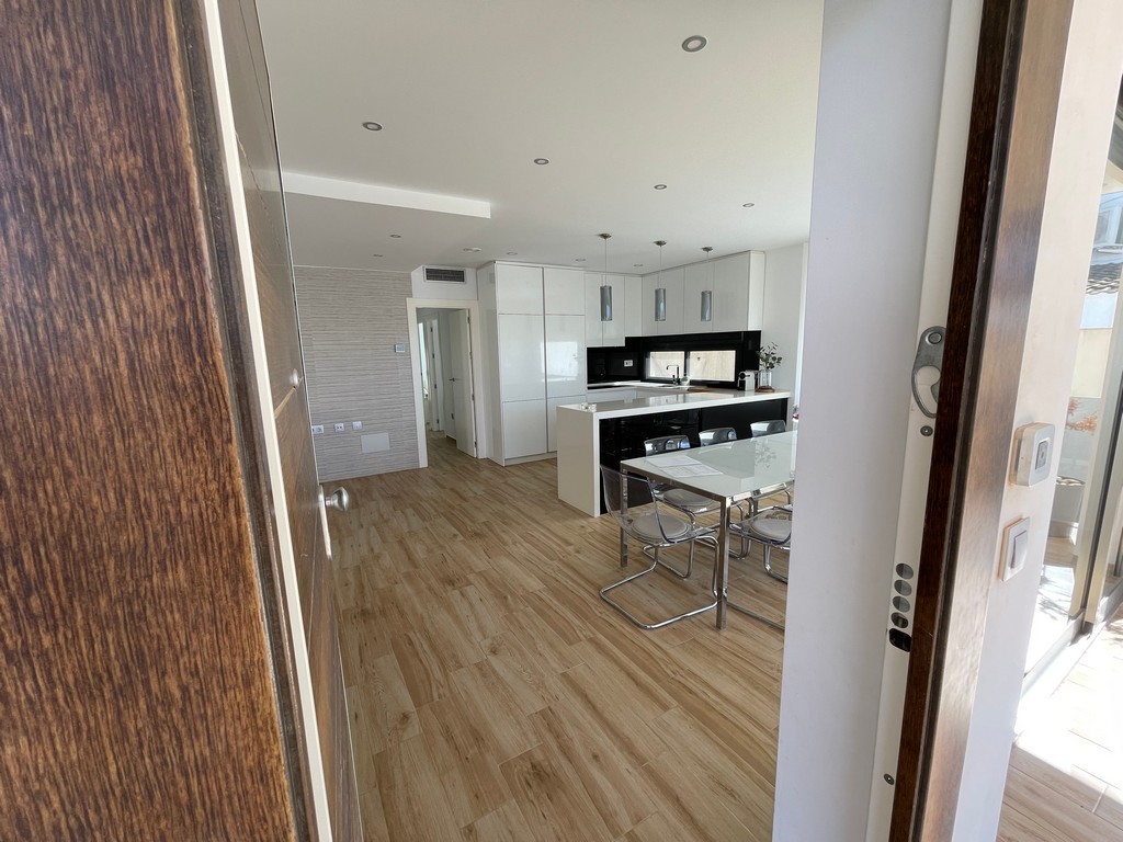 Garden in villa for sale in Mar de Cristal