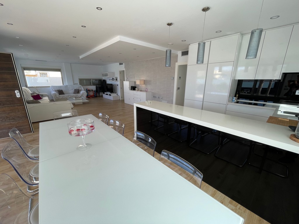 Bedroom in villa for sale in Mar de Cristal