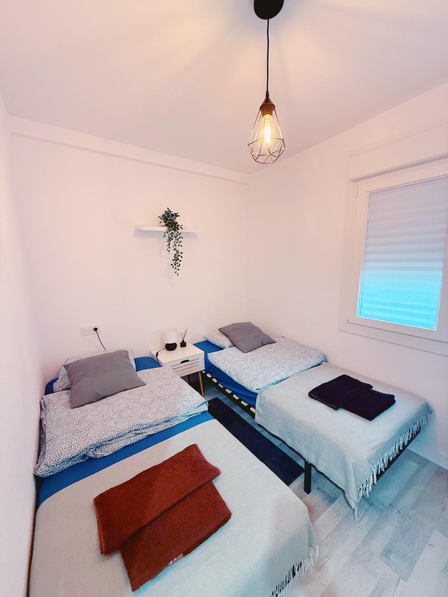 Bedroom in apartment for sale in Torrevieja