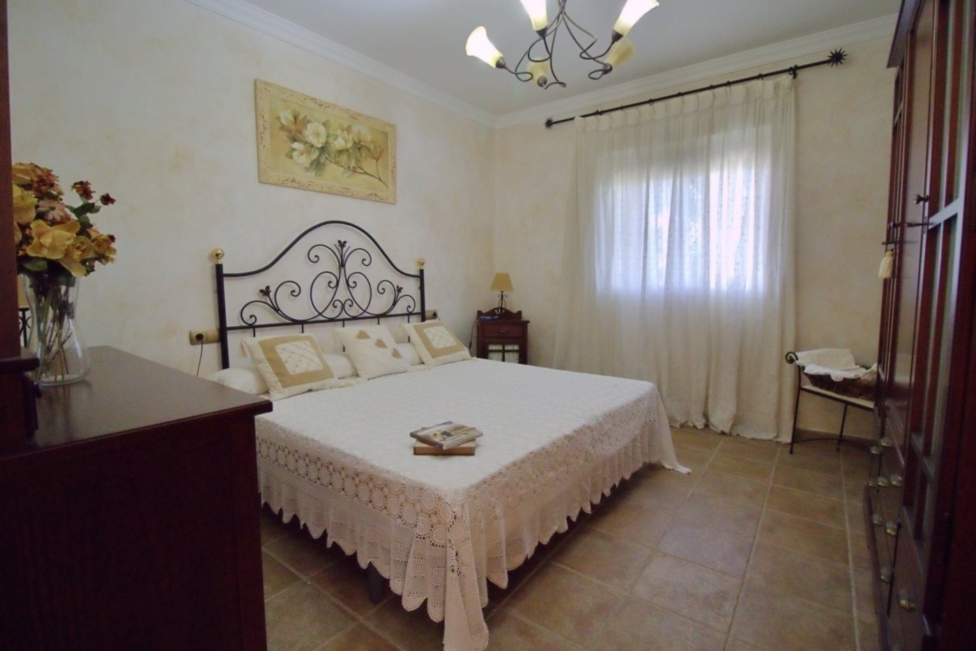 Garden in villa for sale in Elche Pedanías