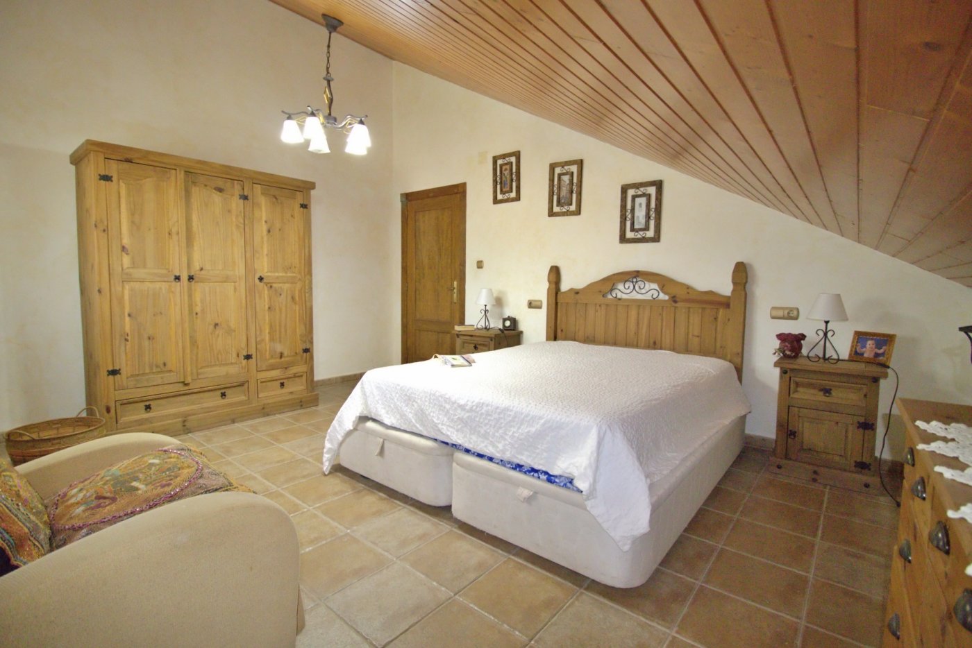 Bathroom in villa for sale in Elche Pedanías