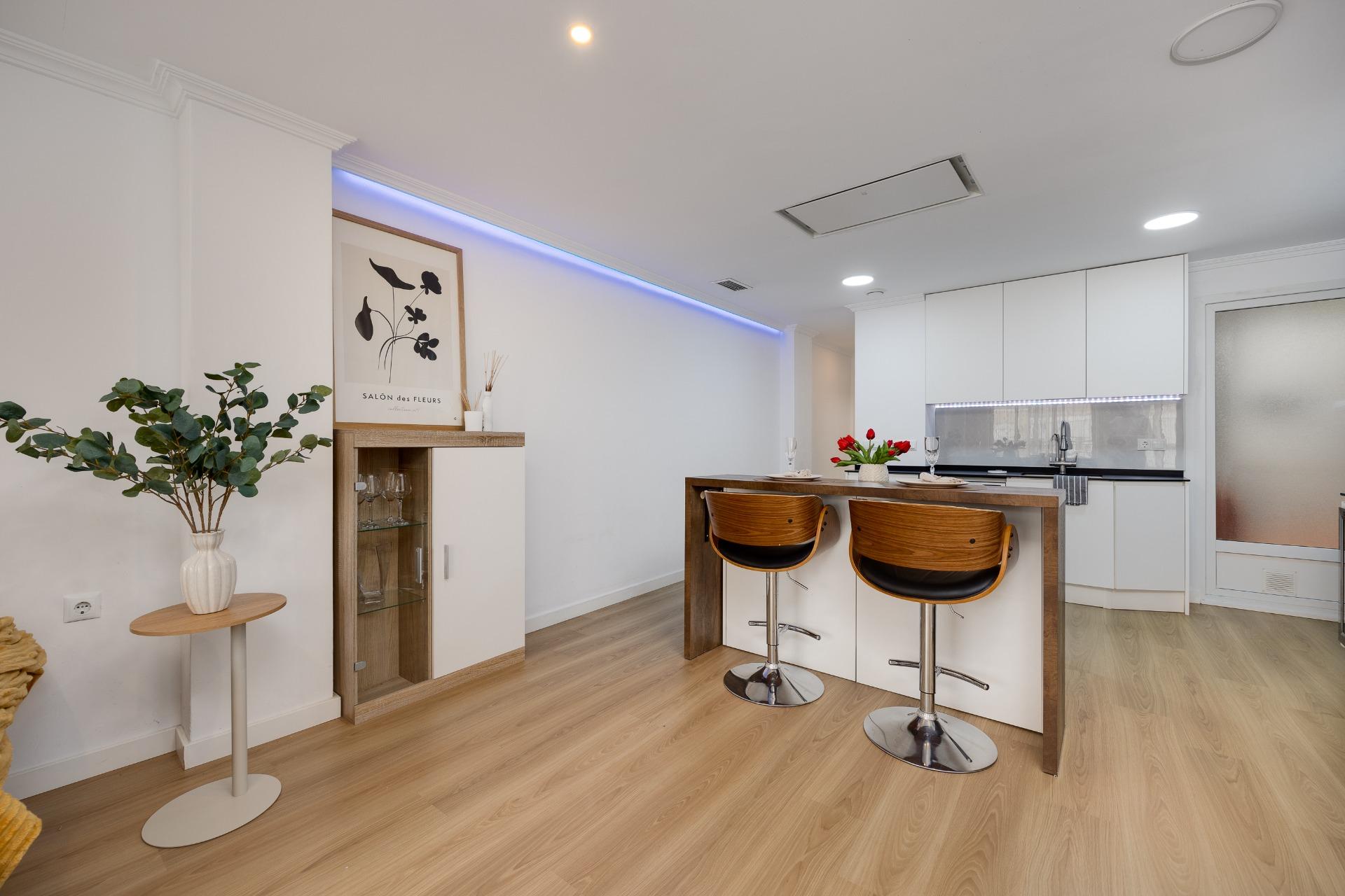 Living room in apartment for sale in Torrevieja