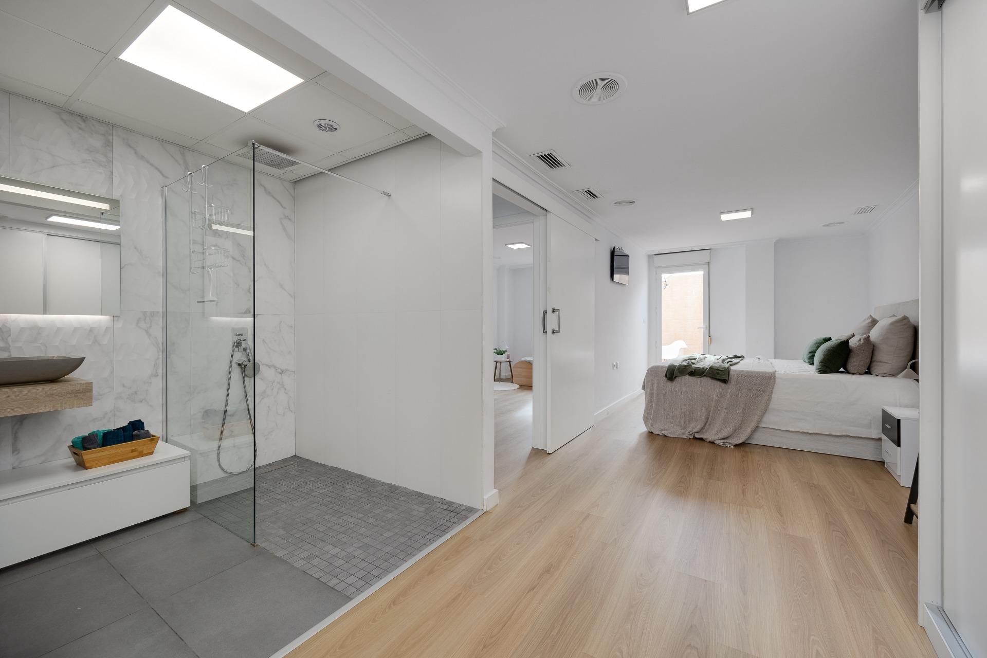 Terrace in apartment for sale in Torrevieja