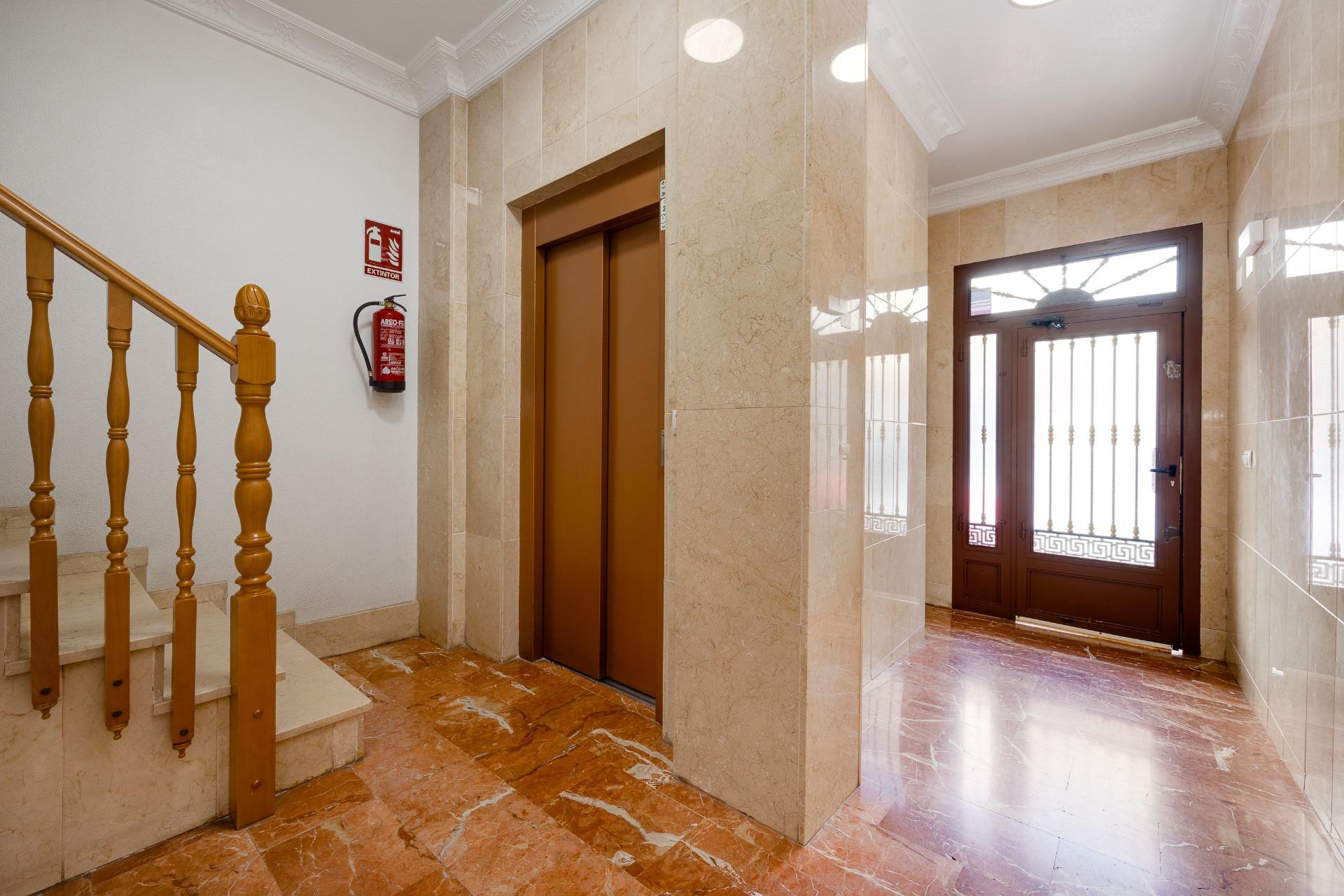 Master bedroom in apartment for sale in Torrevieja
