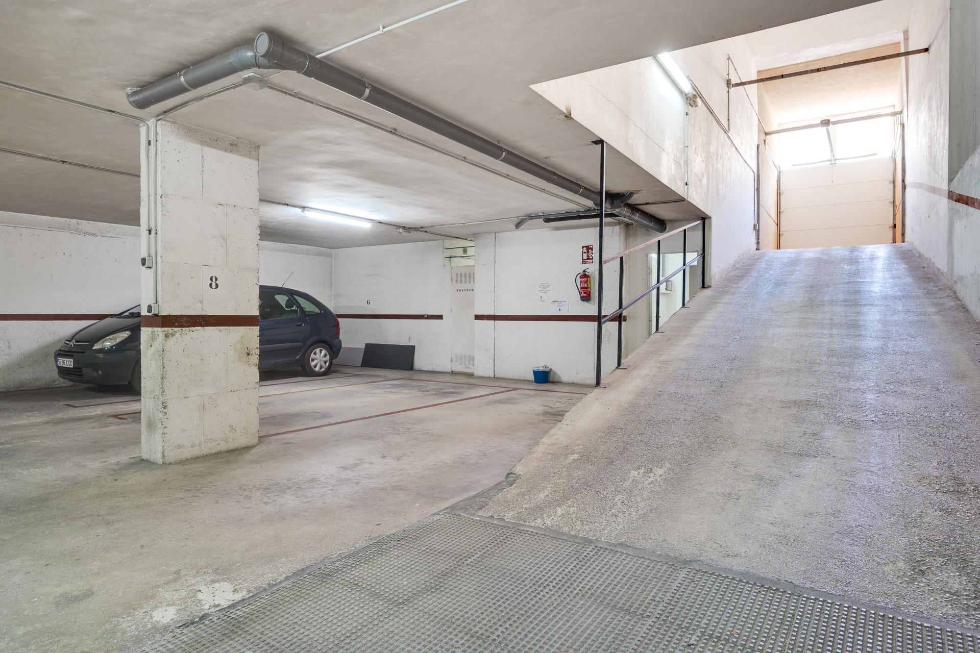 Pool area in apartment for sale in Torrevieja