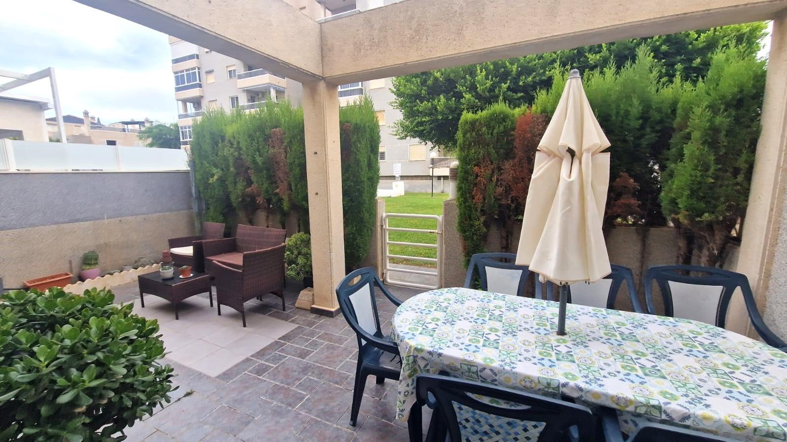 Spacious two floors semi-detached house in very good condition in a beautiful Residential in Aguas N