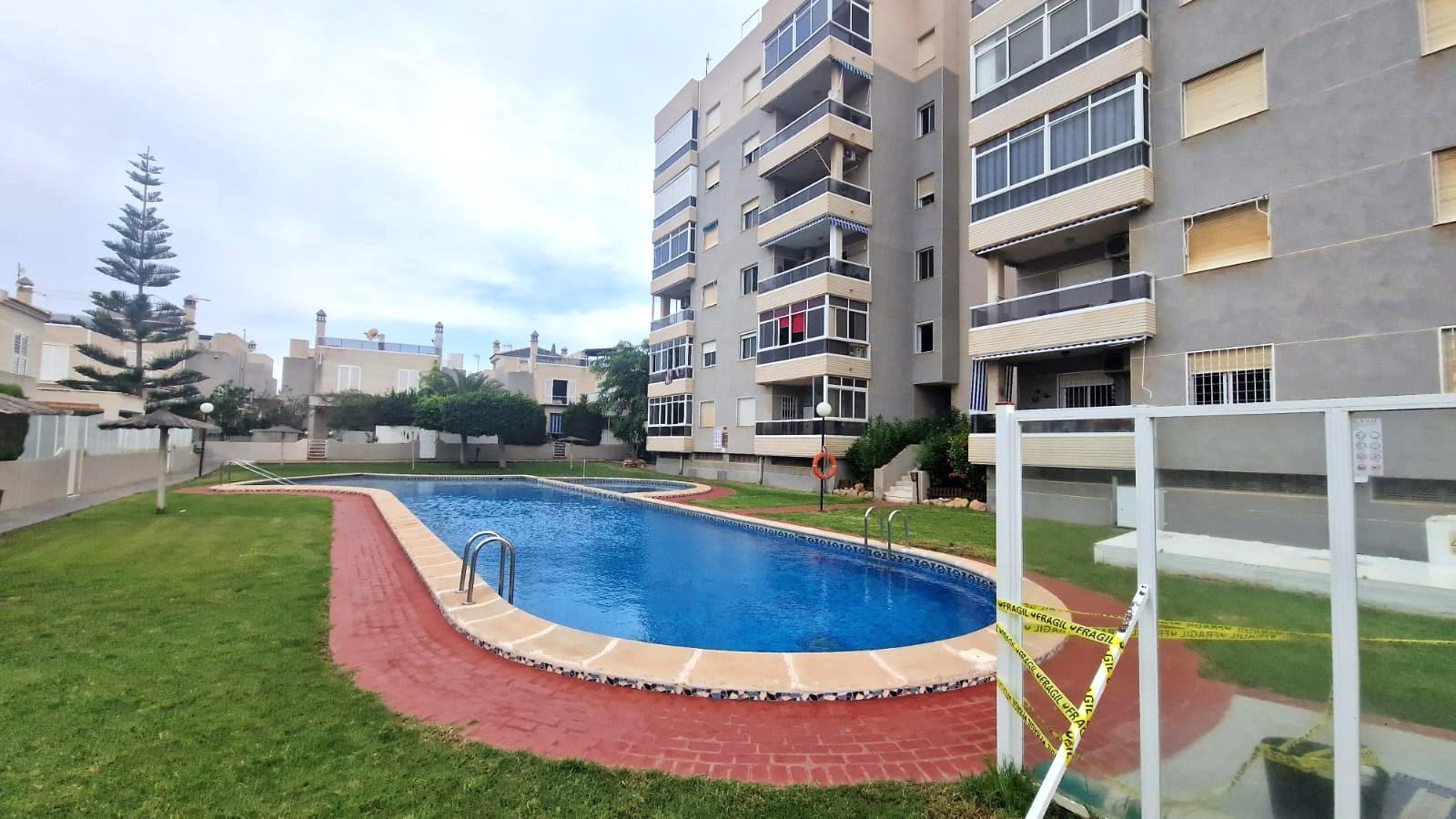 Spacious two floors semi-detached house in very good condition in a beautiful Residential in Aguas N