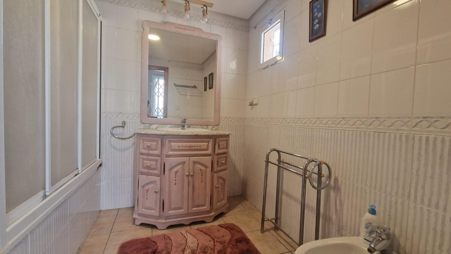 Bathroom in terraced for sale in Torrevieja