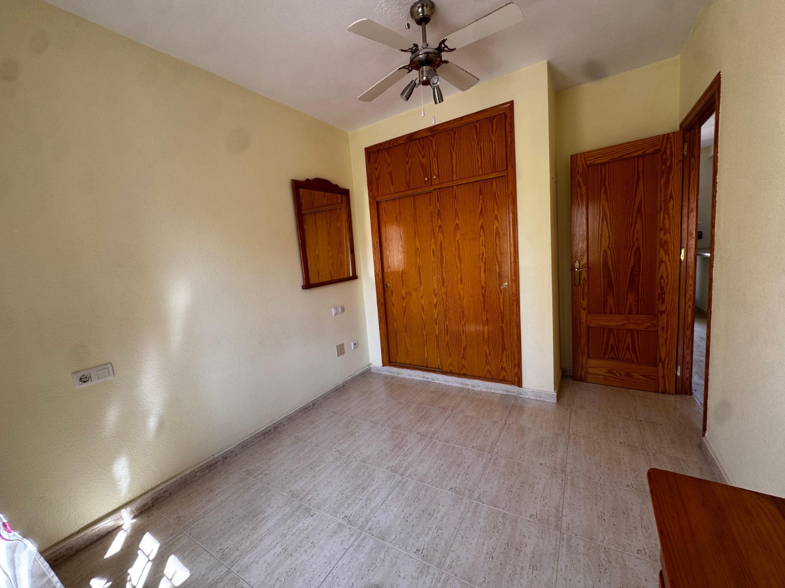 Bedroom in apartment for sale in San Miguel de Salinas