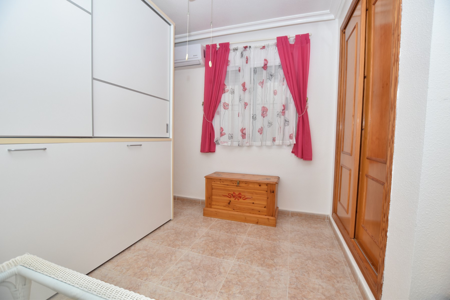 Pool area in villa for sale in Algorfa