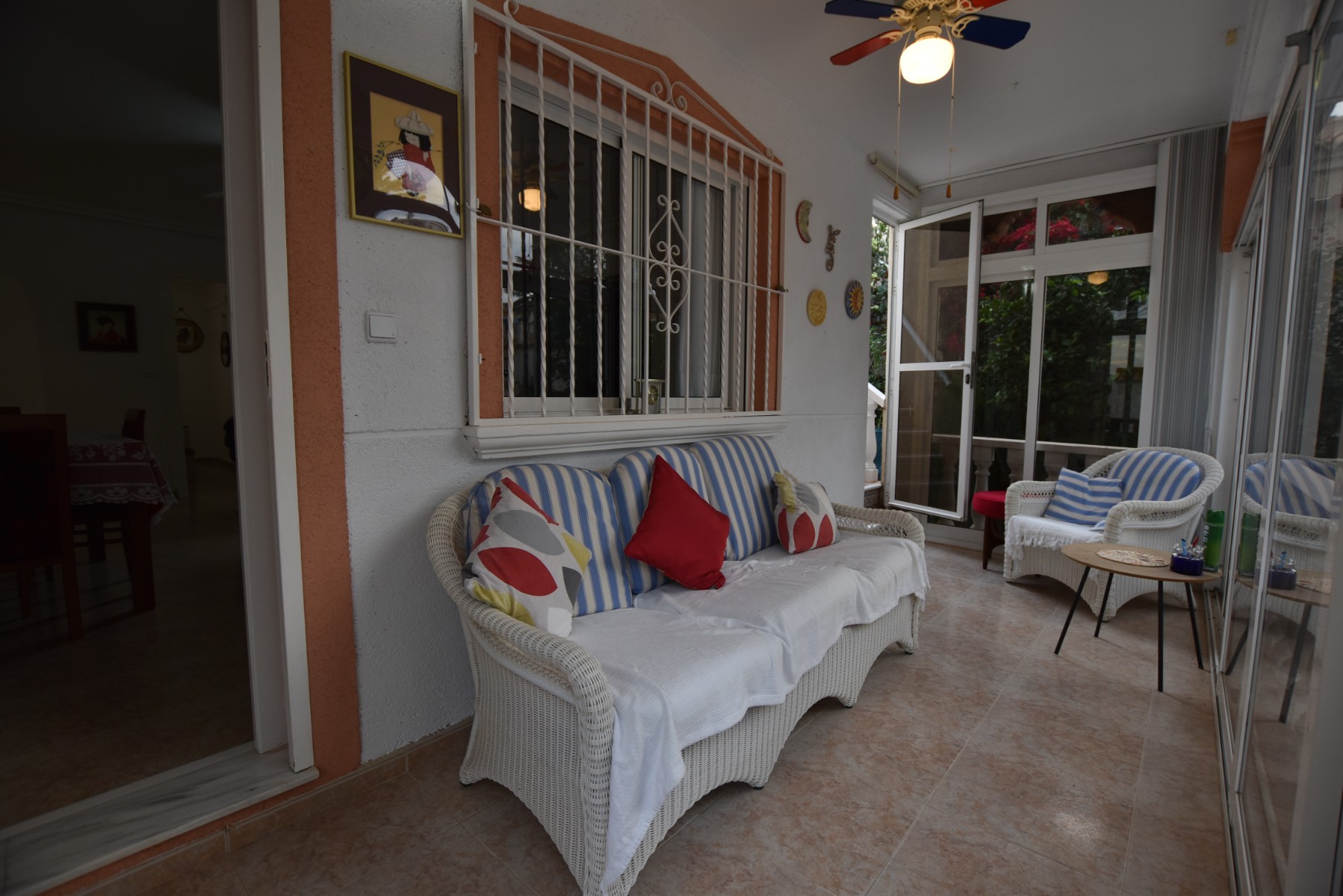 Bedroom in villa for sale in Algorfa
