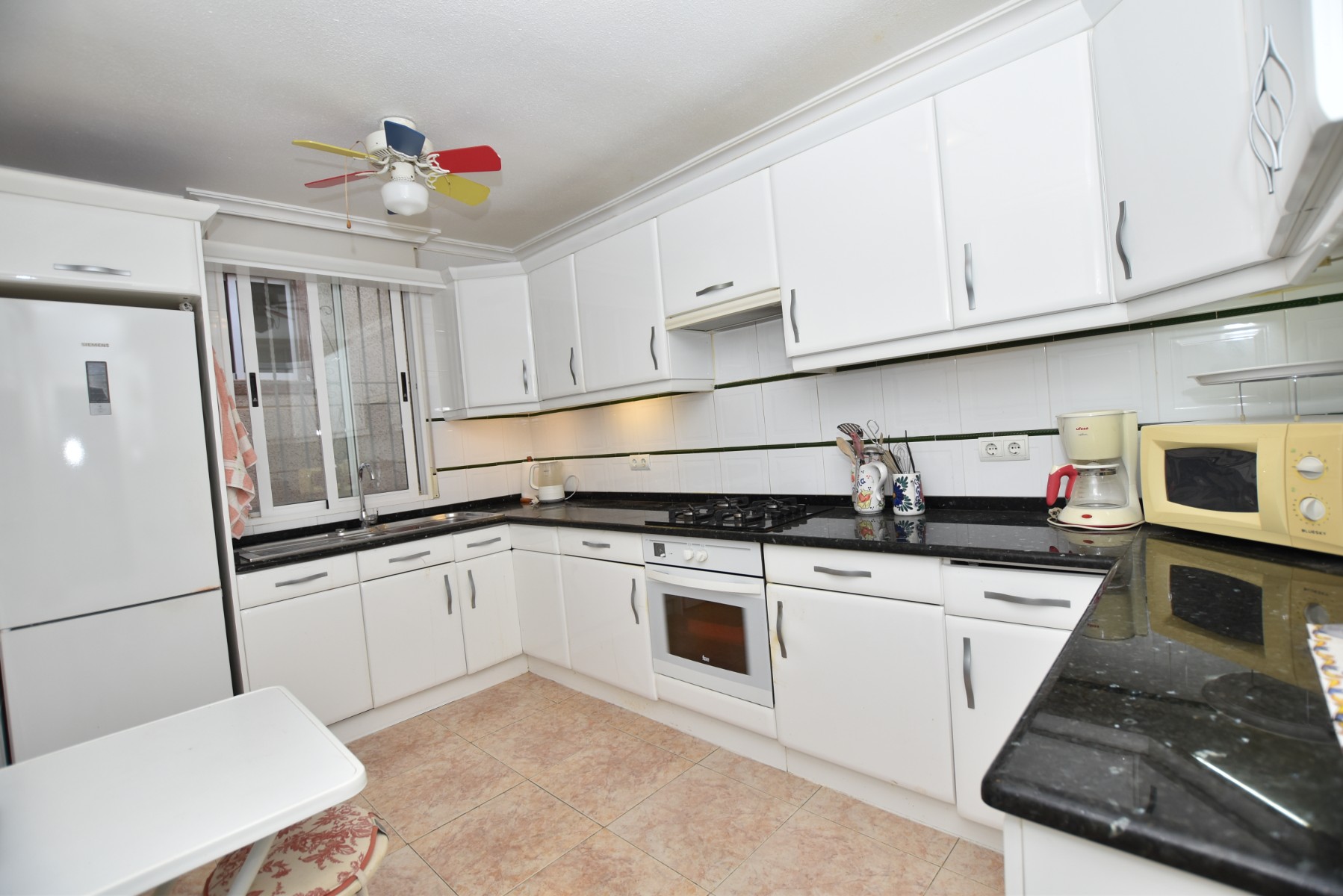 Dining area in villa for sale in Algorfa