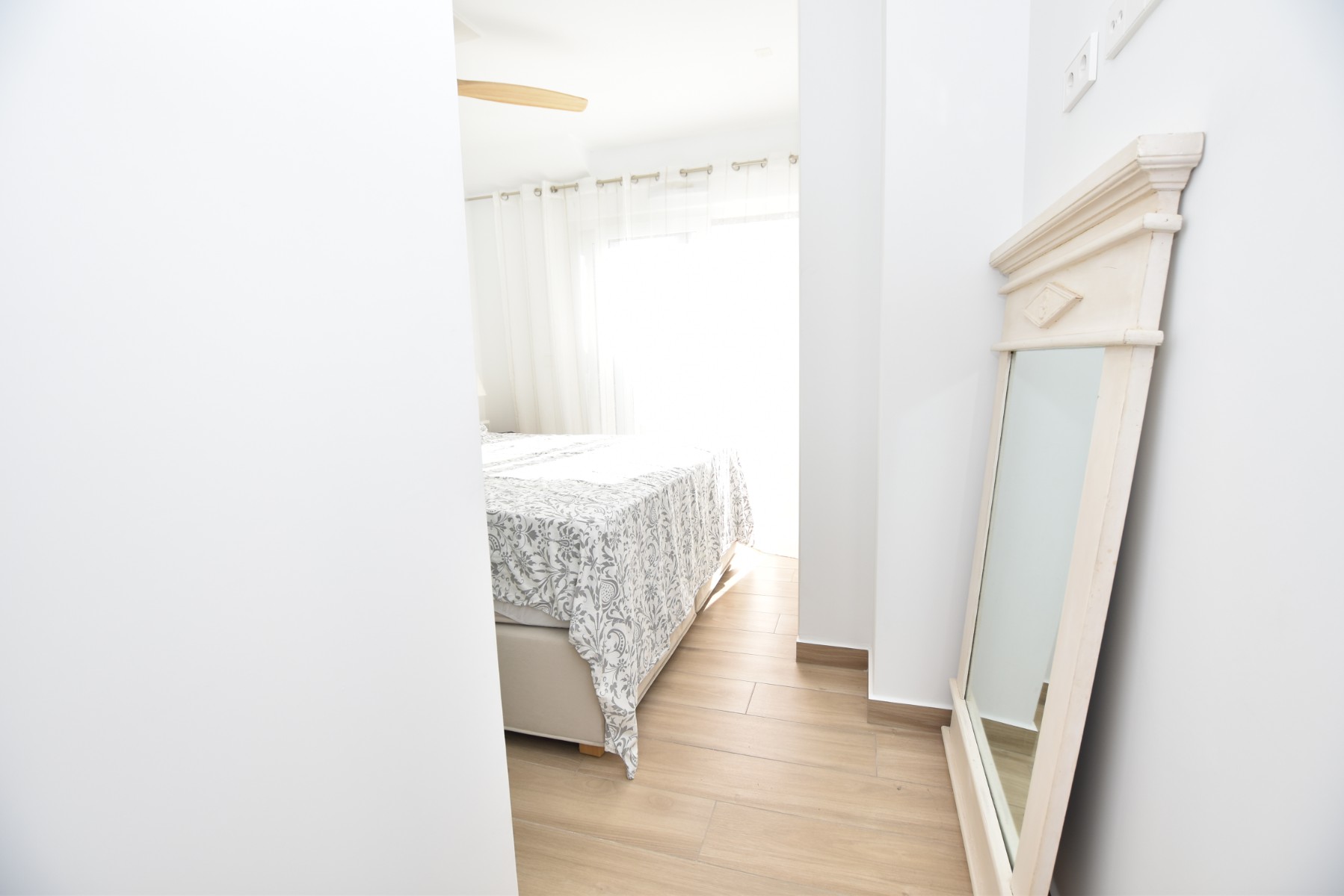 Master bedroom in apartment for sale in Vistabella Golf Entre Naranjos