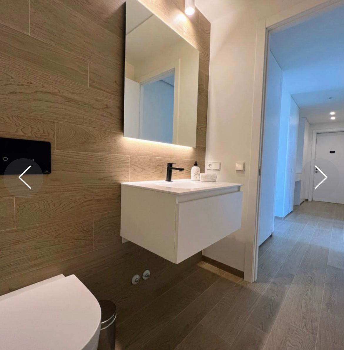 Master bedroom in apartment for sale in Orihuela Costa