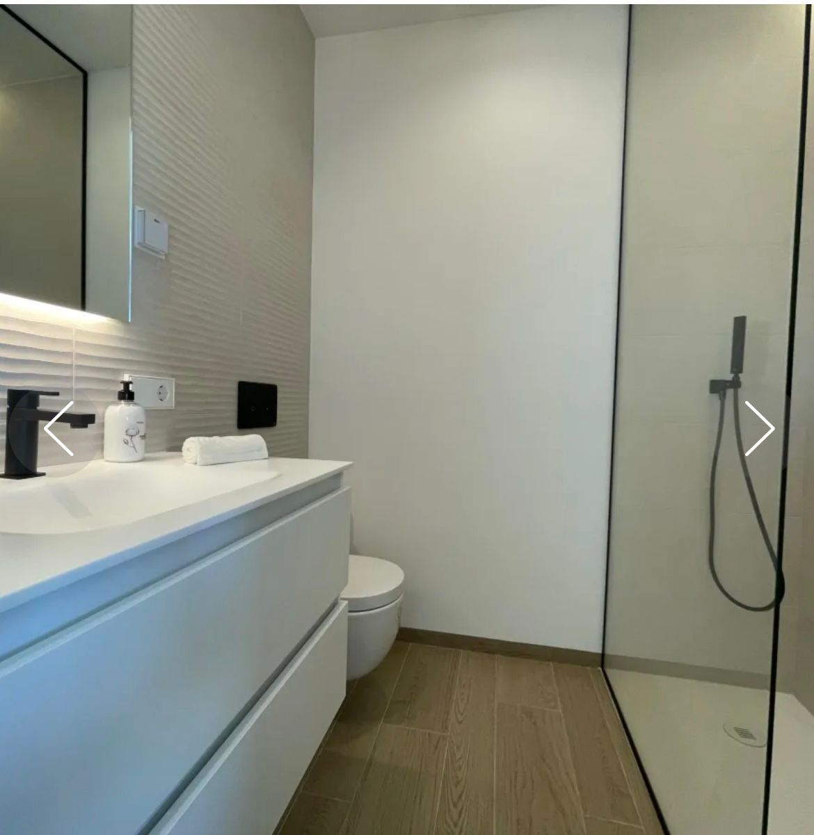 Bathroom in apartment for sale in Orihuela Costa