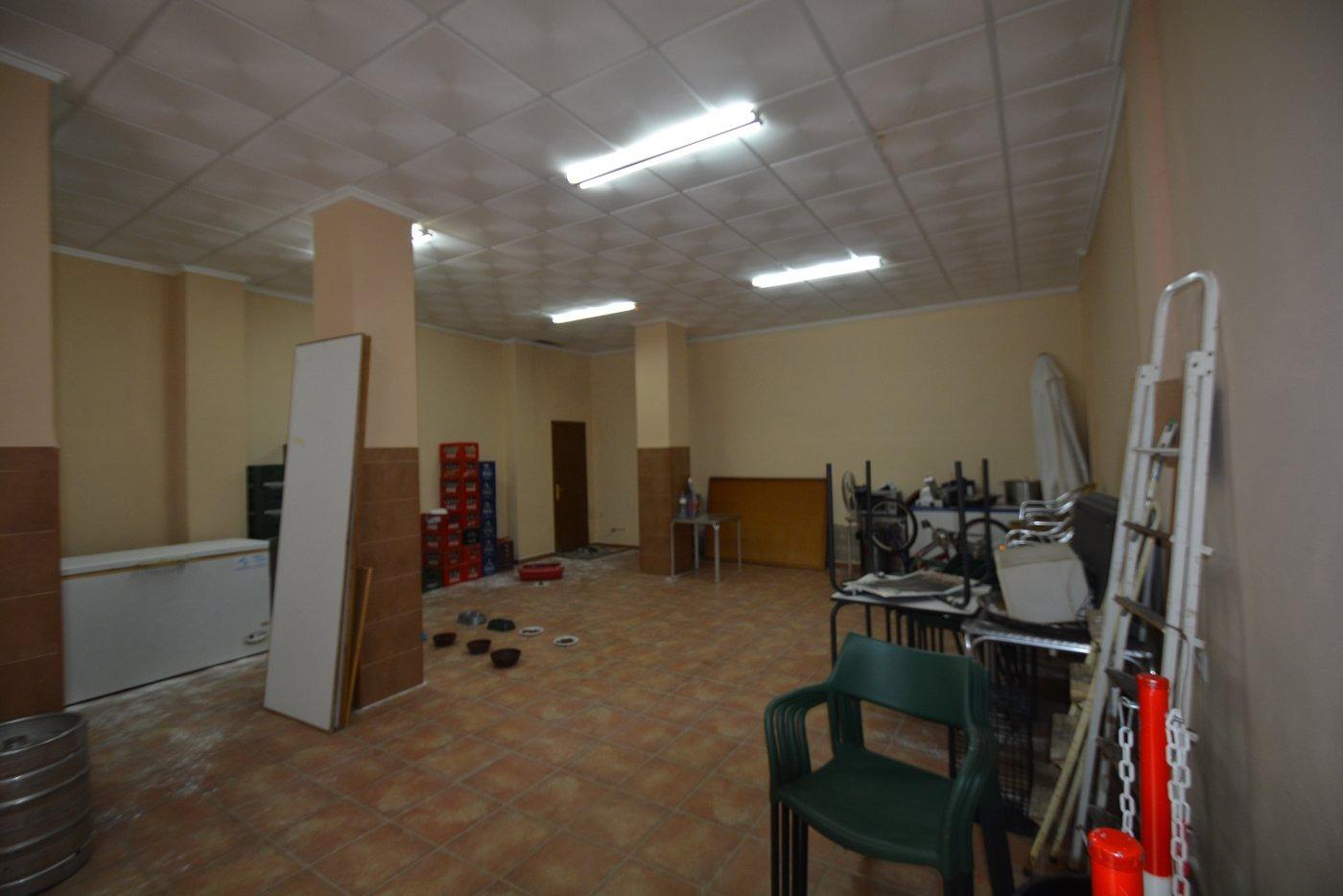 Master bedroom in commercial for sale in Bigastro