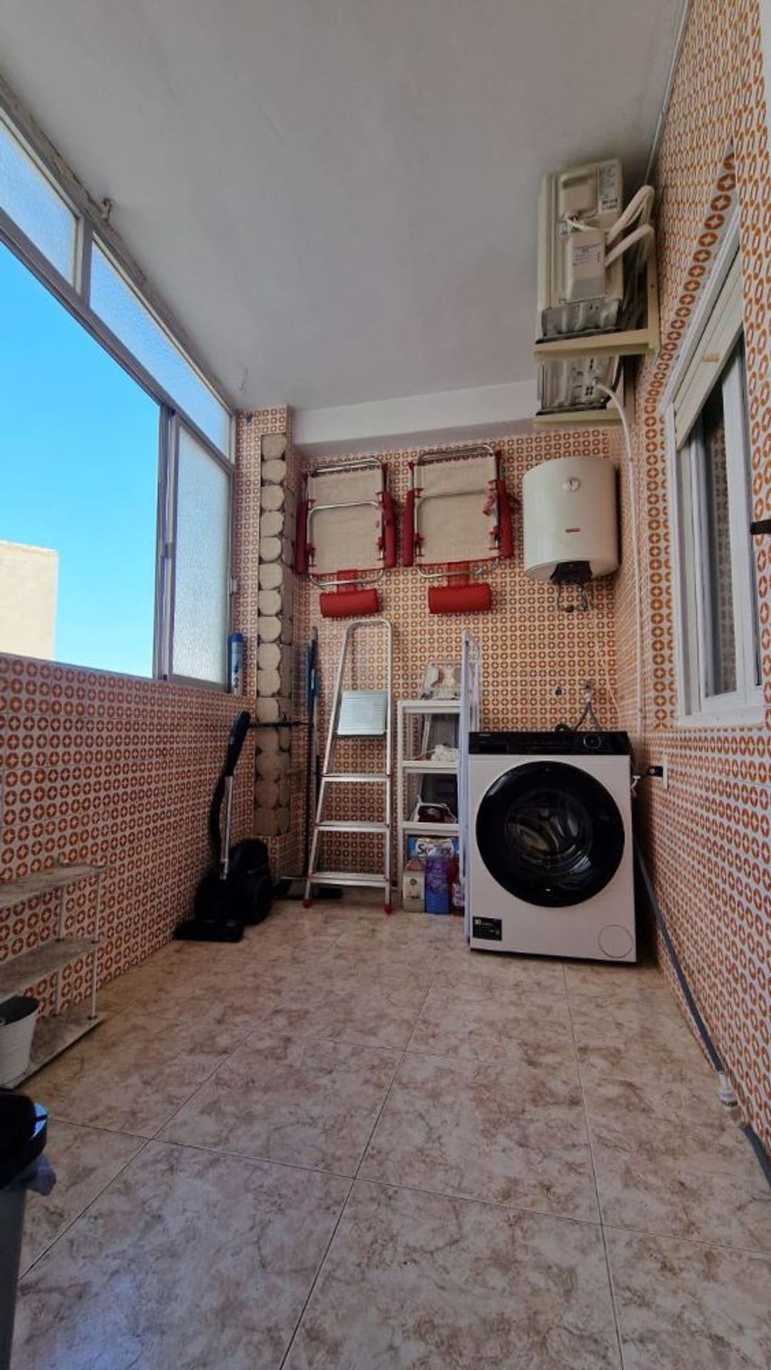Living room in apartment for sale in Torrevieja