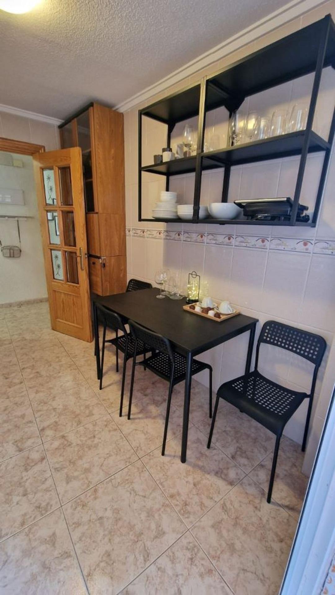 Bedroom in apartment for sale in Torrevieja