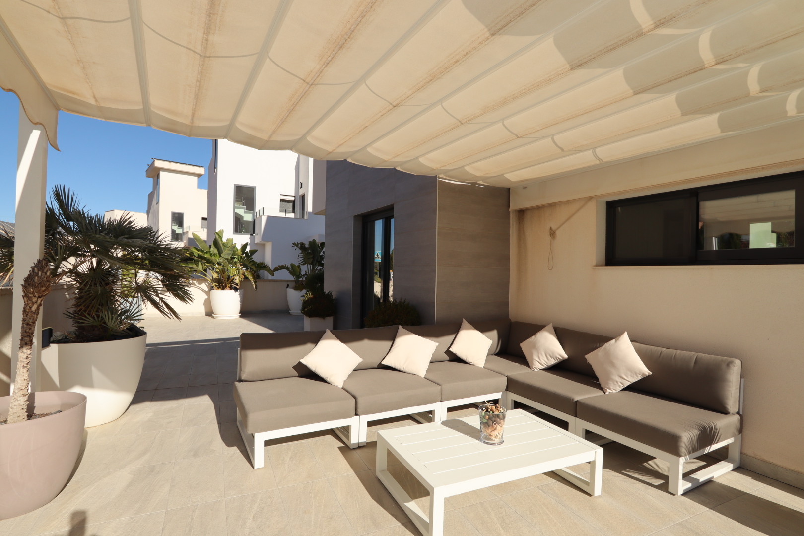 Living room in villa for sale in la Nucia