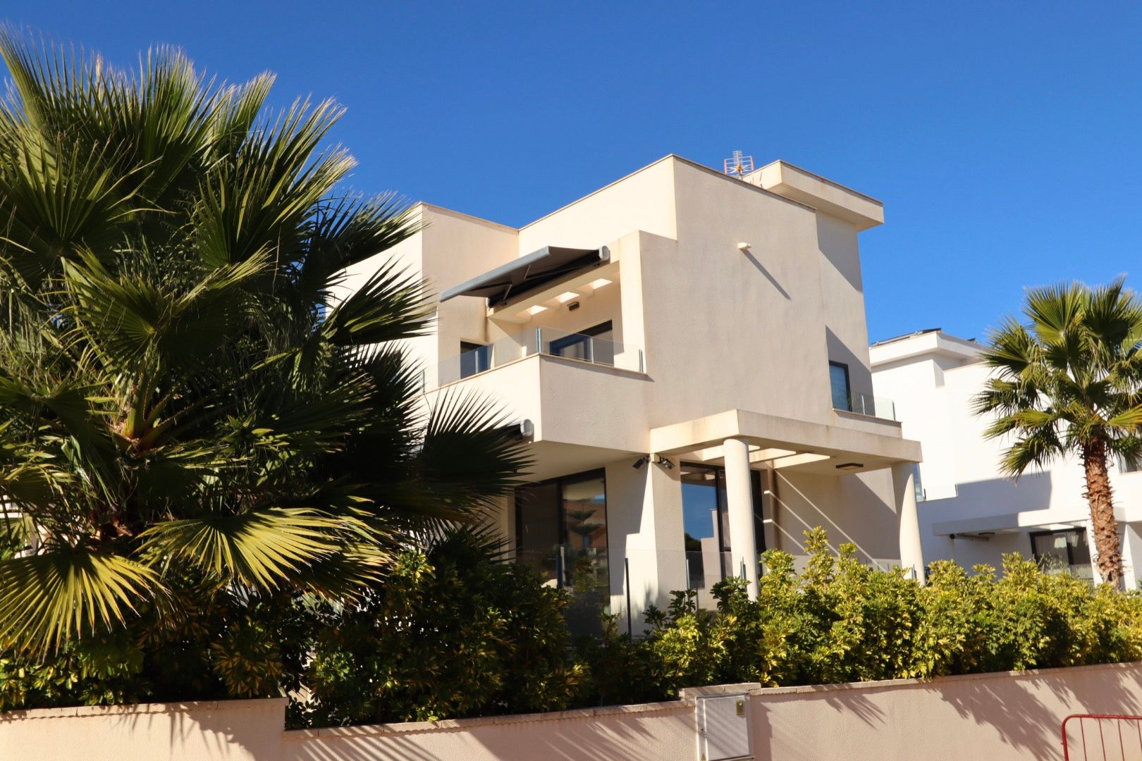 Dining area in villa for sale in la Nucia