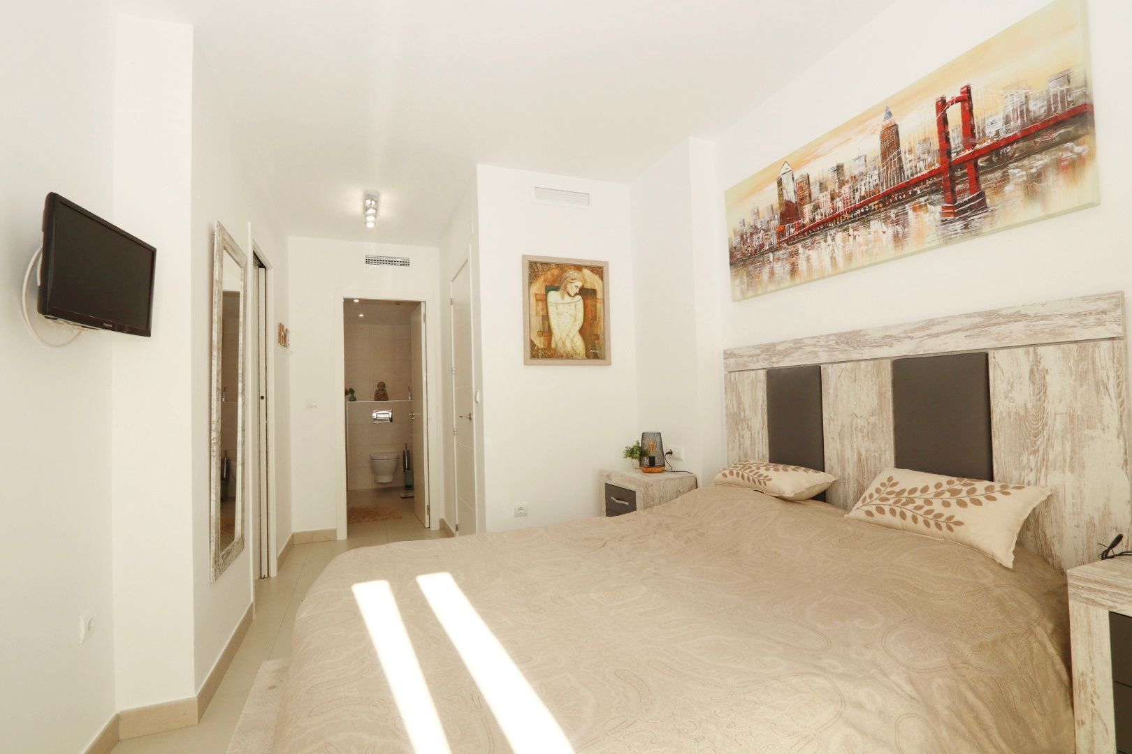 Bedroom in villa for sale in la Nucia